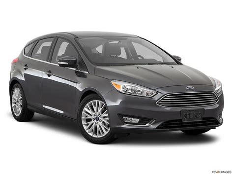 2016 Ford Focus Titanium Hatchback .